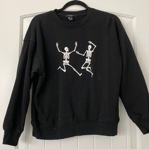 Black cotton pullover sweatshirt, size S